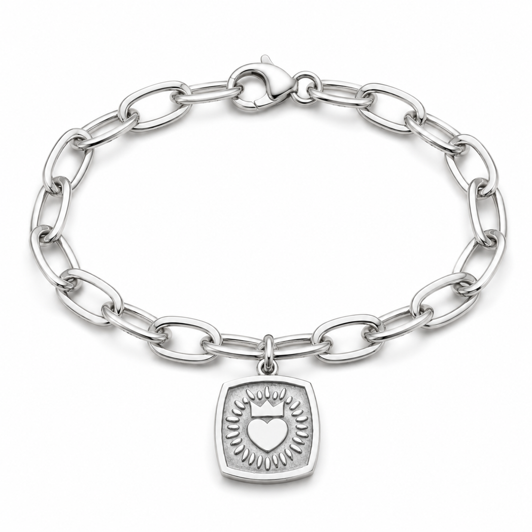 Keith Haring Inspired Claddagh Paper Clip Chain Bracelet by The Collective Dublin, handmade in Dublin, features large oval paper clip links and a lobster clasp closure. This bracelet blends classic elegance with crafted artistry.