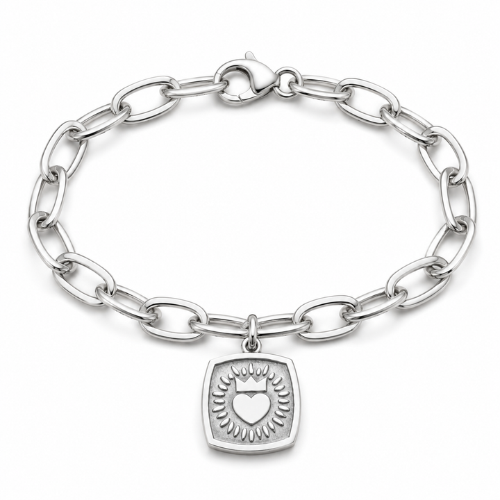 Keith Haring Inspired Claddagh Paper Clip Chain Bracelet by The Collective Dublin, handmade in Dublin, features large oval paper clip links and a lobster clasp closure. This bracelet blends classic elegance with crafted artistry.
