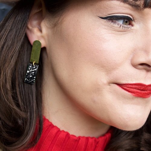 Chrissy Earrings in Black
