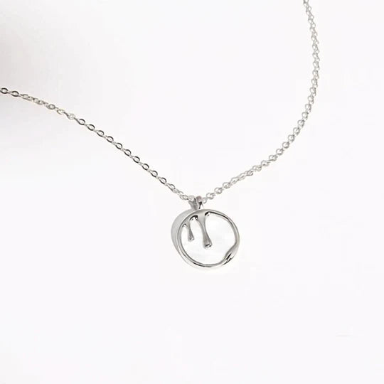 Melting Pearl Pendant Necklace Silver