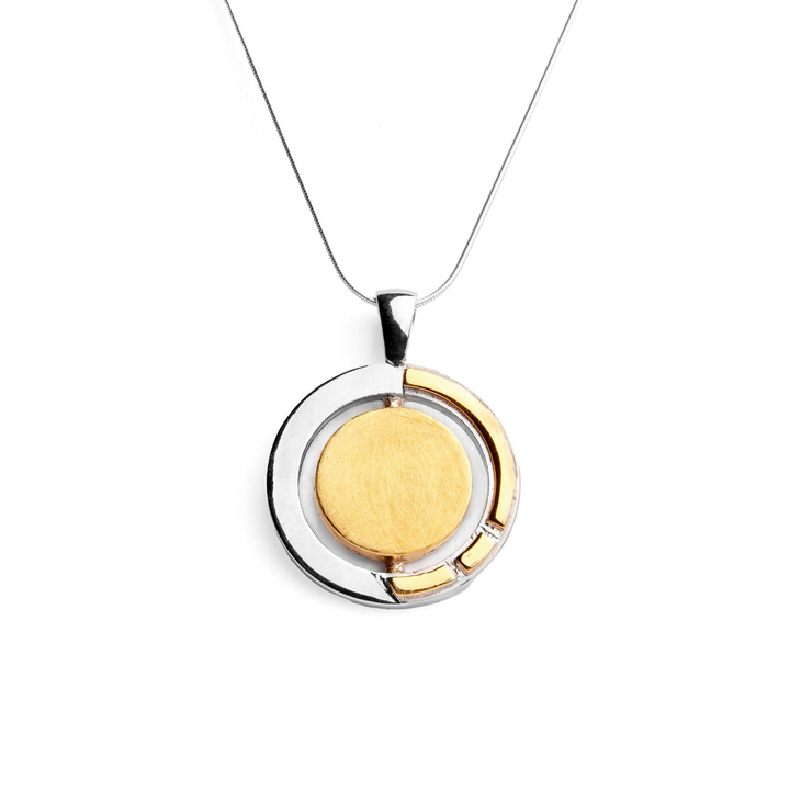 Urú Large Pendant & Chain