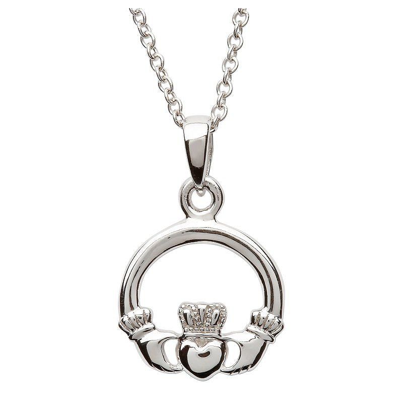 Silver claddagh pendant with silver belcher chain.