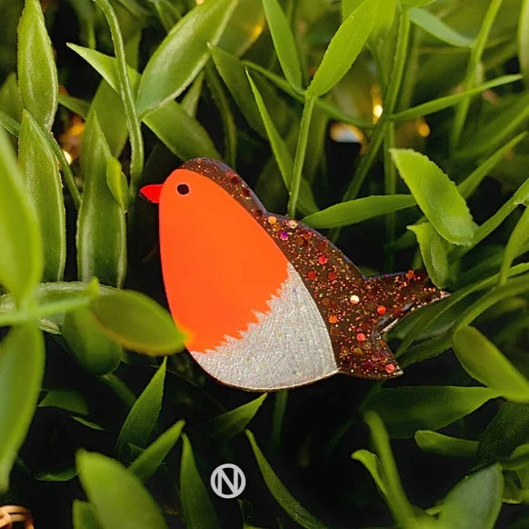 robin pin brooch