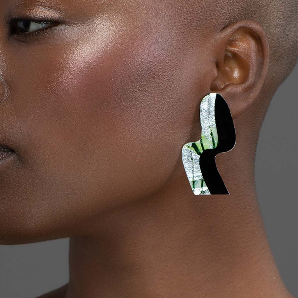 Swerve Post Earrings in Silver/Green Sgraffito/Black