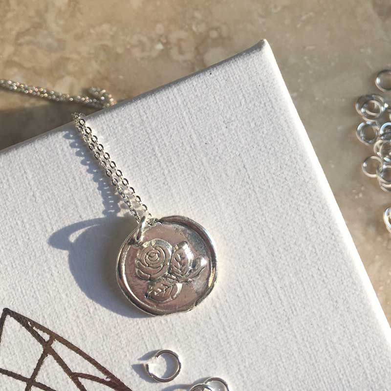 The Irish Rose Necklace Silver